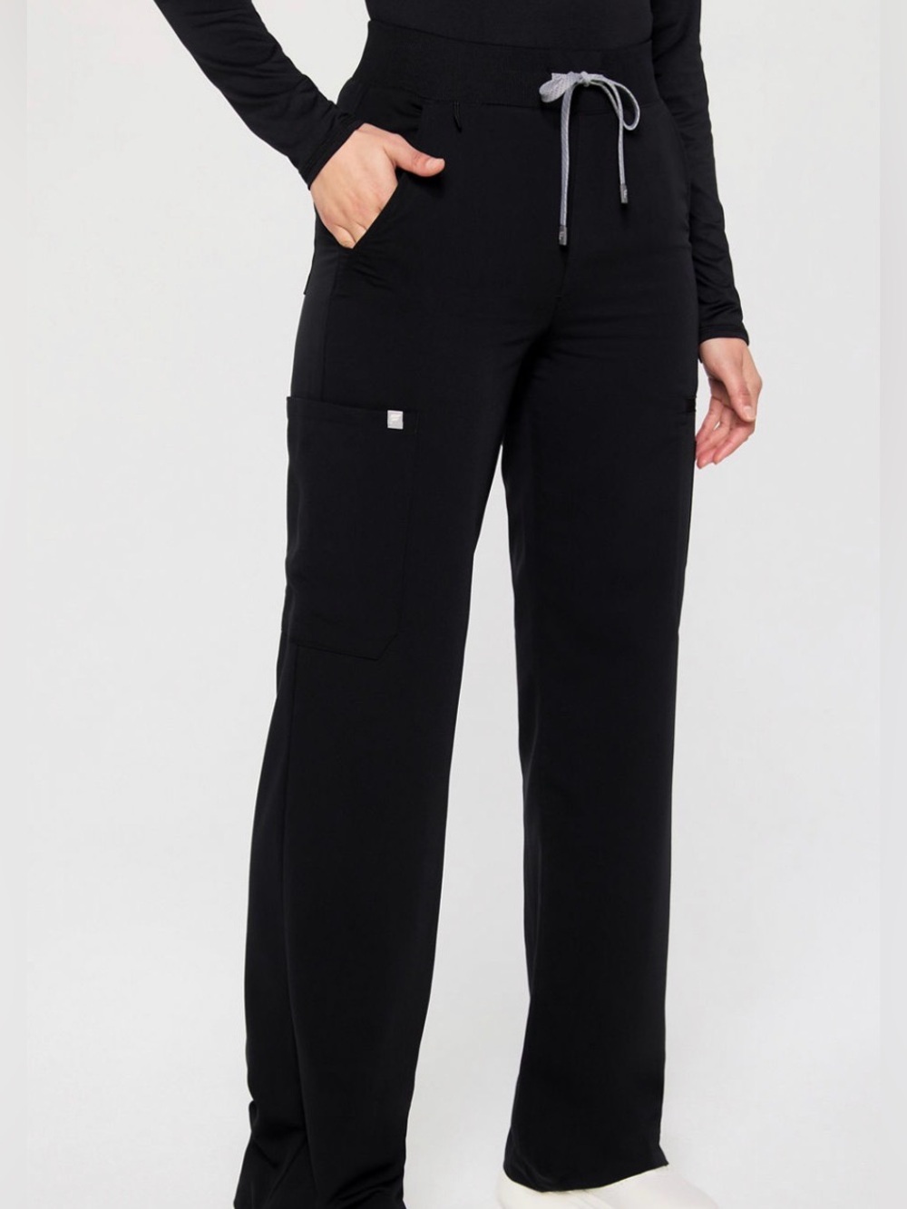 Fabletics New Women’s Medium Black High-Rise Wide Leg Scrub Pant